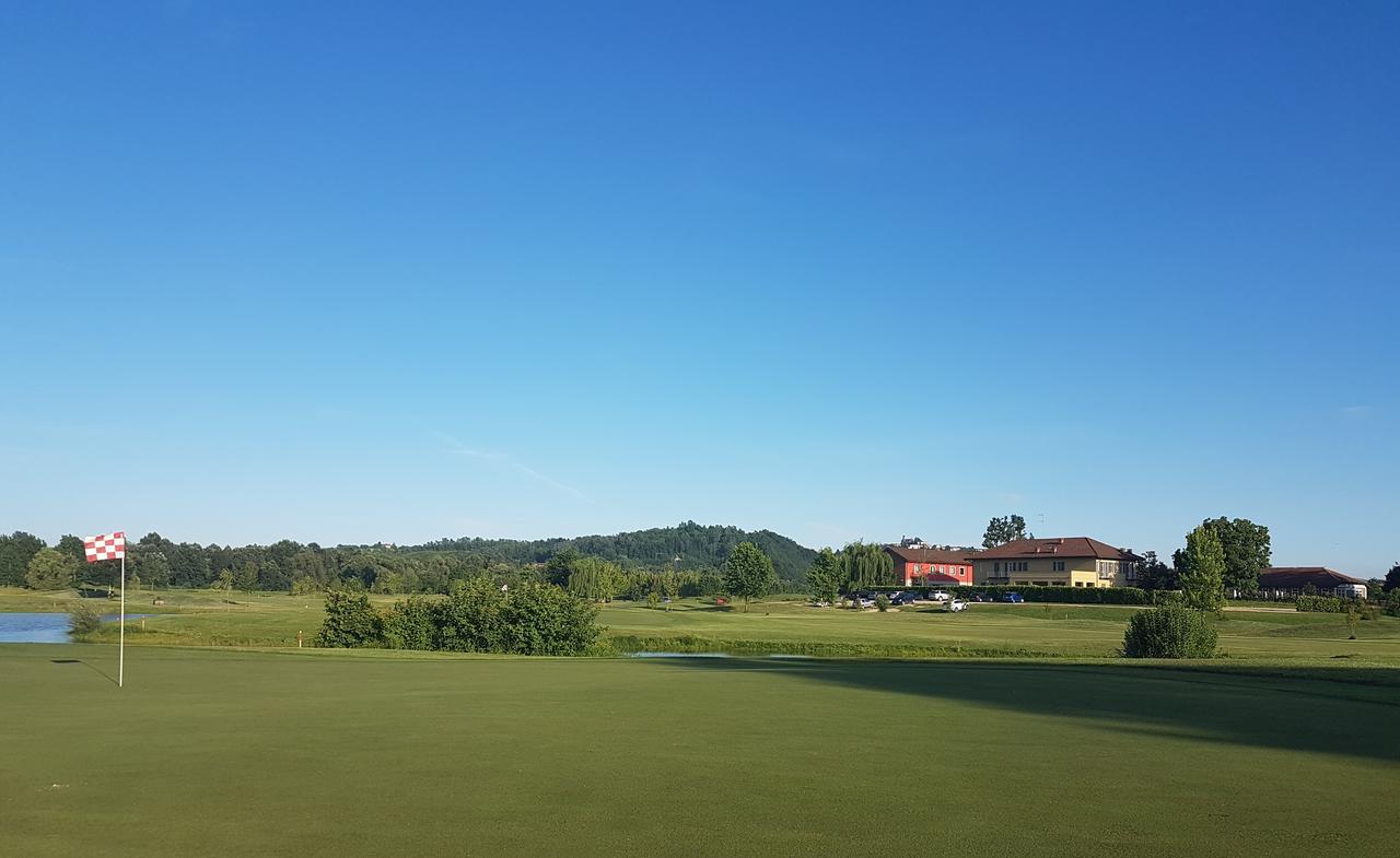 Locanda Ferro Uno, Golf Citta Di Asti Eksteriør billede